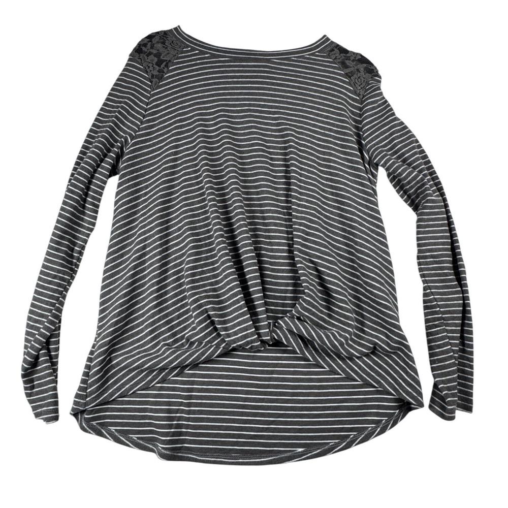 Eyeshadow Gray Striped Long Sleeve Top with Lace Detail Size Small Knot Front‎
